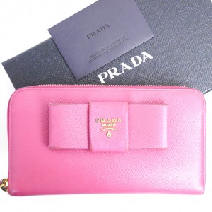 Prada普拉達名牌銀包
